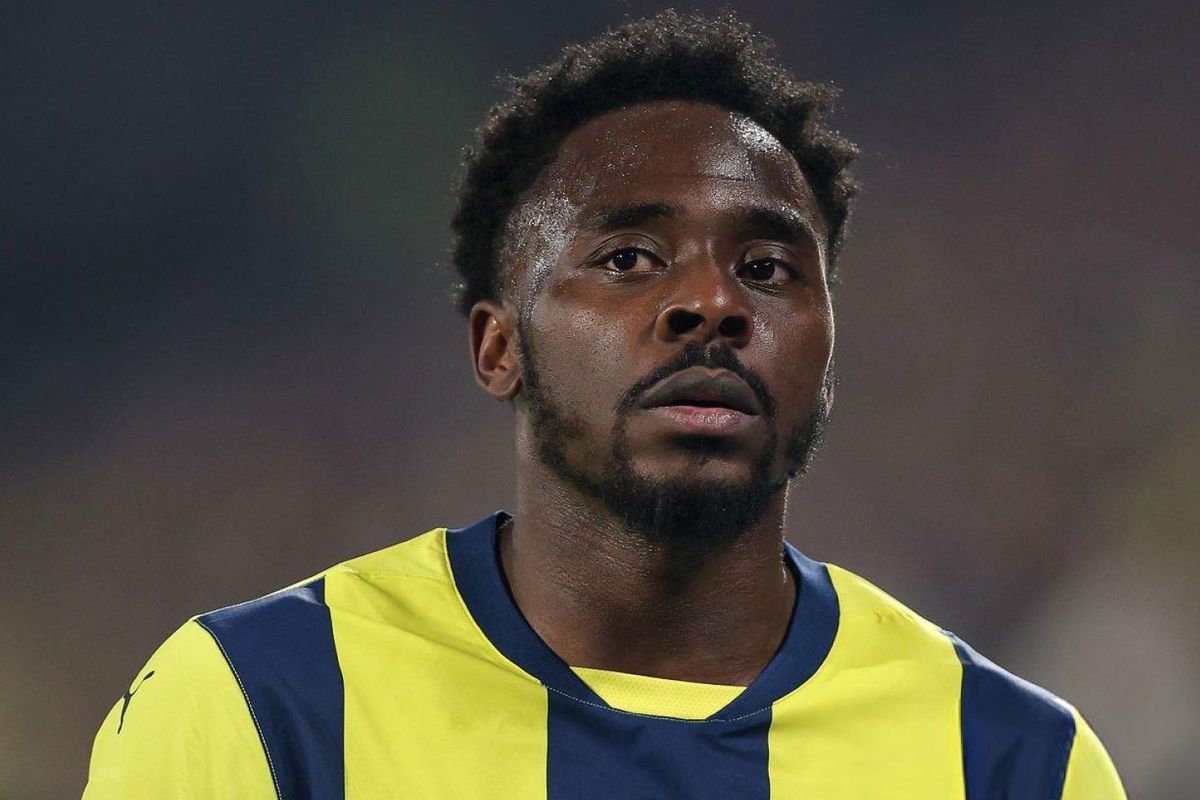 Osayi Samuel\'den çarpıcı itiraf: Babam koyu Fenerbahçeli, Beşiktaş\'a...