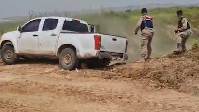 Sınırda nefes kesen kovalamaca buğday tarlasında sona erdi