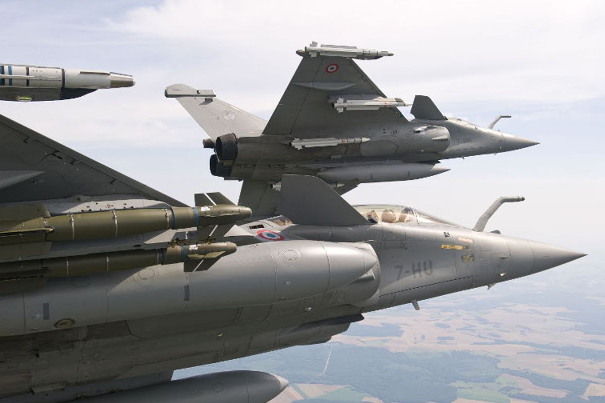 Yunanistan ve Fransa\'nın Türkiye karşıtı hamlesine Rusya\'dan tehdit: Vururuz