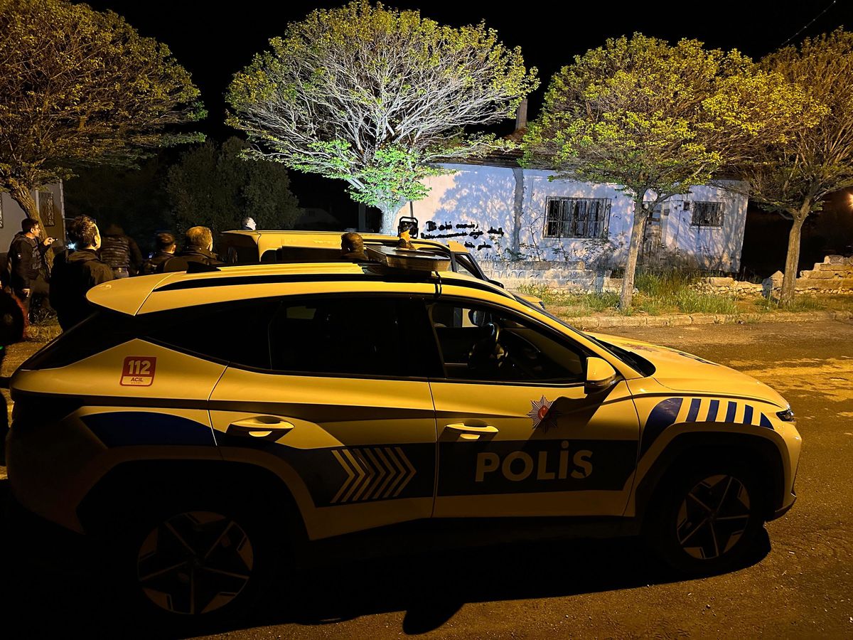 Uşak\'ta Polise Pompalı Tüfekli Saldırı