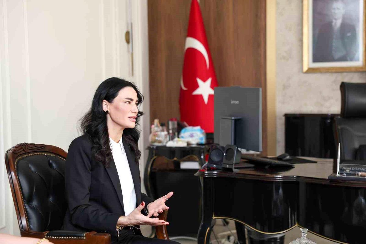 AK Partili Vekil Sarıbaş, CHP Lideri Özel\'e cevap