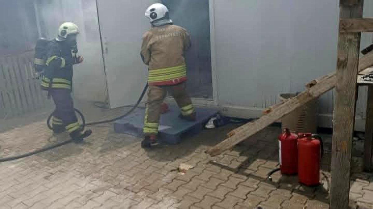 Hatay\'da konteyner yangını: Depremzedelerin barınağı kullanılamaz hale geldi