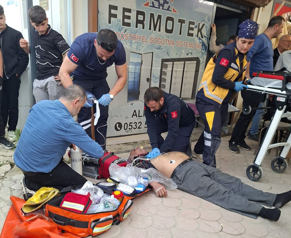 Antakya’da esnaf iş yerinde fenalaştı: Kalp krizi şüphesi
