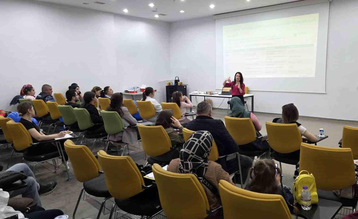 ASSİM\'de diyabet teknolojileri eğitimi verildi