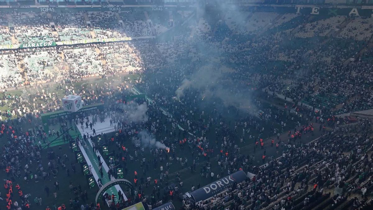 Bursaspor 1. Lig\'e Yükseldi!