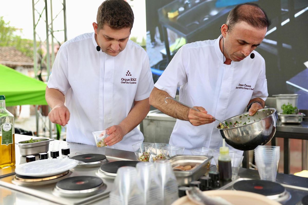 Didim\'de Ege Lezzetleri Festivali Coşkusu