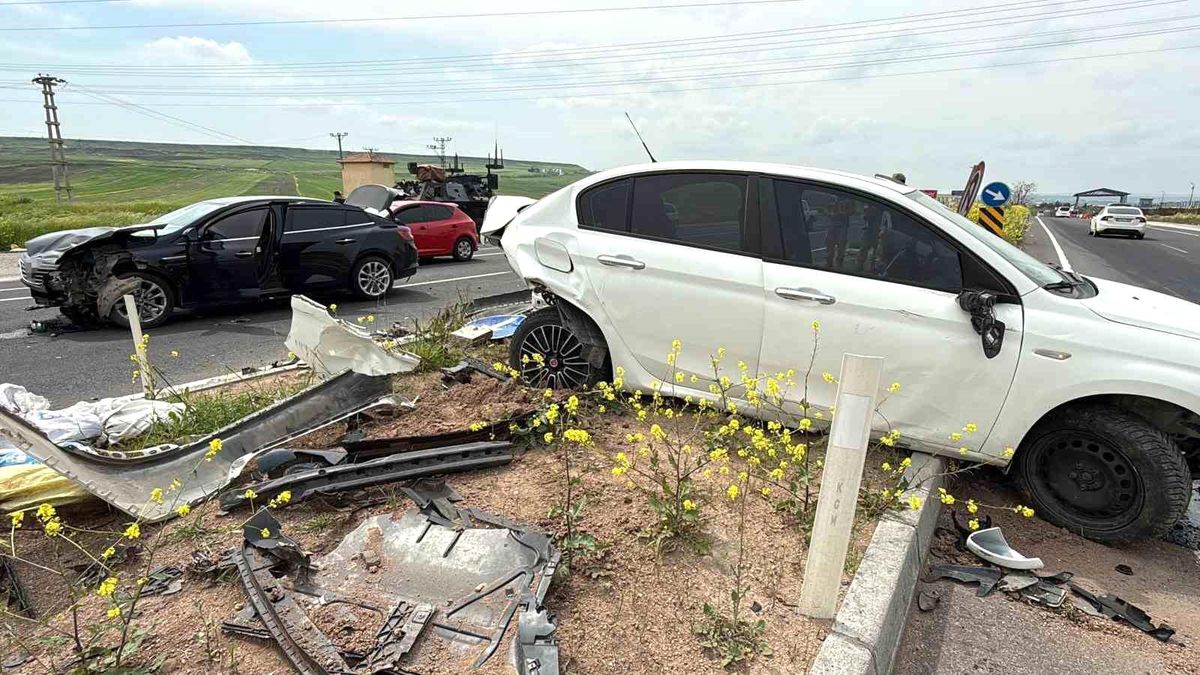 Diyarbakır\'da Trafik Kazası: 5 Yaralı