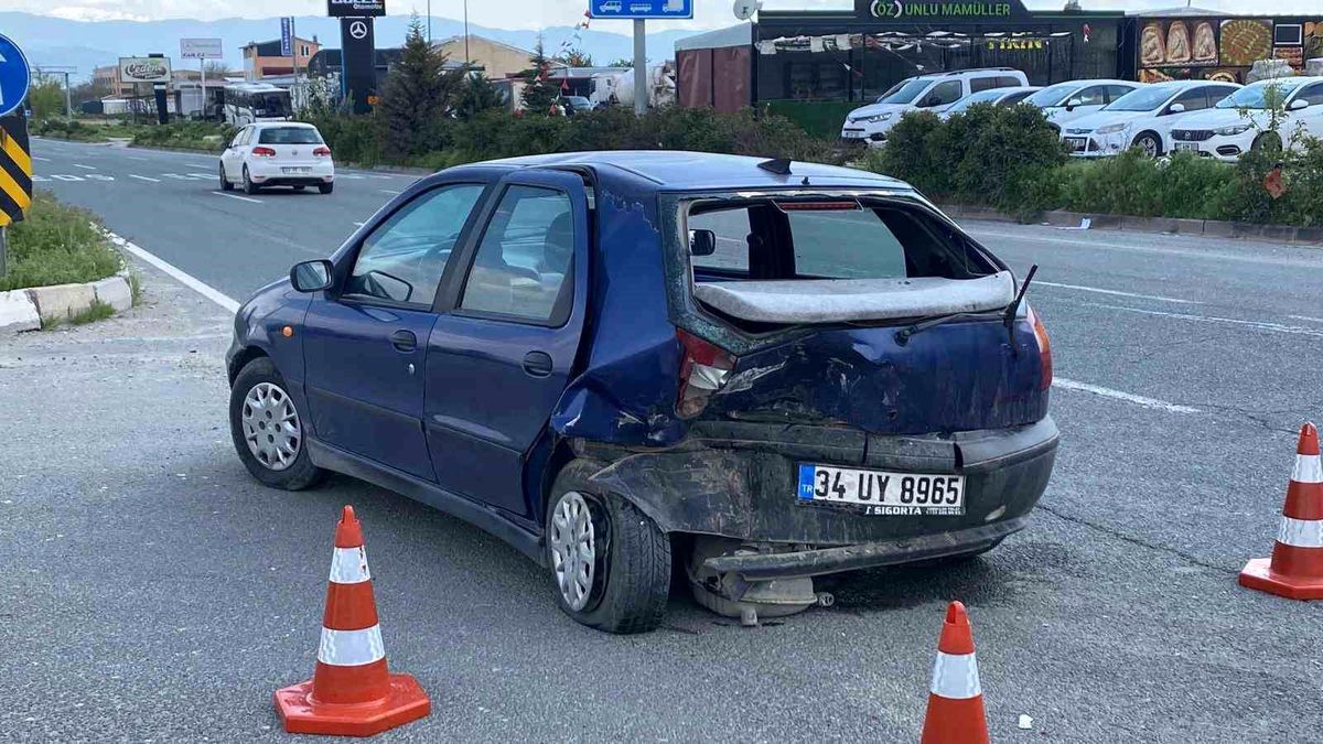 Elazığ\'da Trafik Kazası: 1 Yaralı
