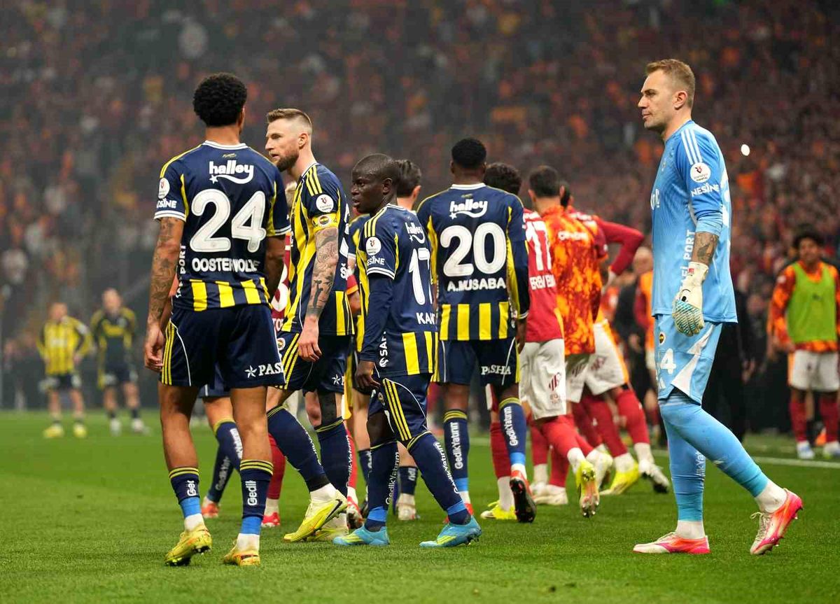 Fenerbahçe Derbi Mağlubiyeti Aldı