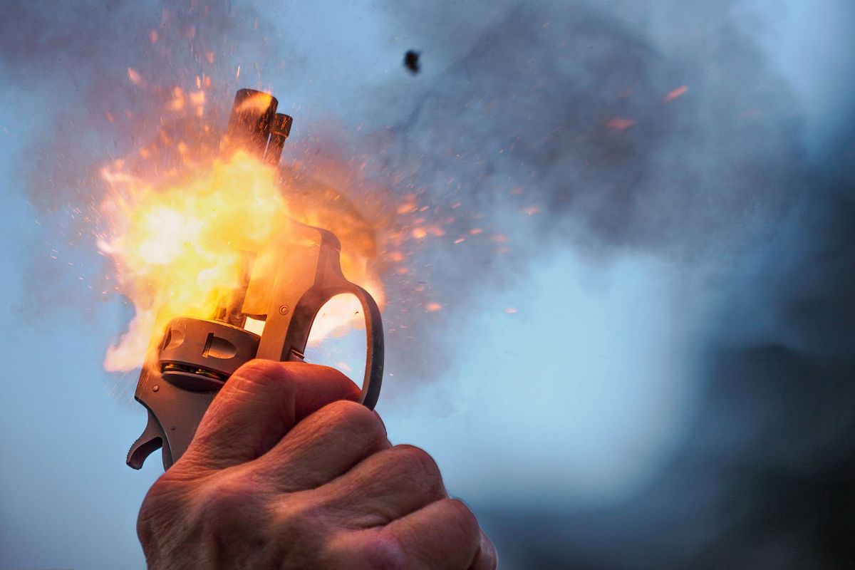 Kamışlı\'dan açılan ateş Nusaybin\'de profesörü yaraladı