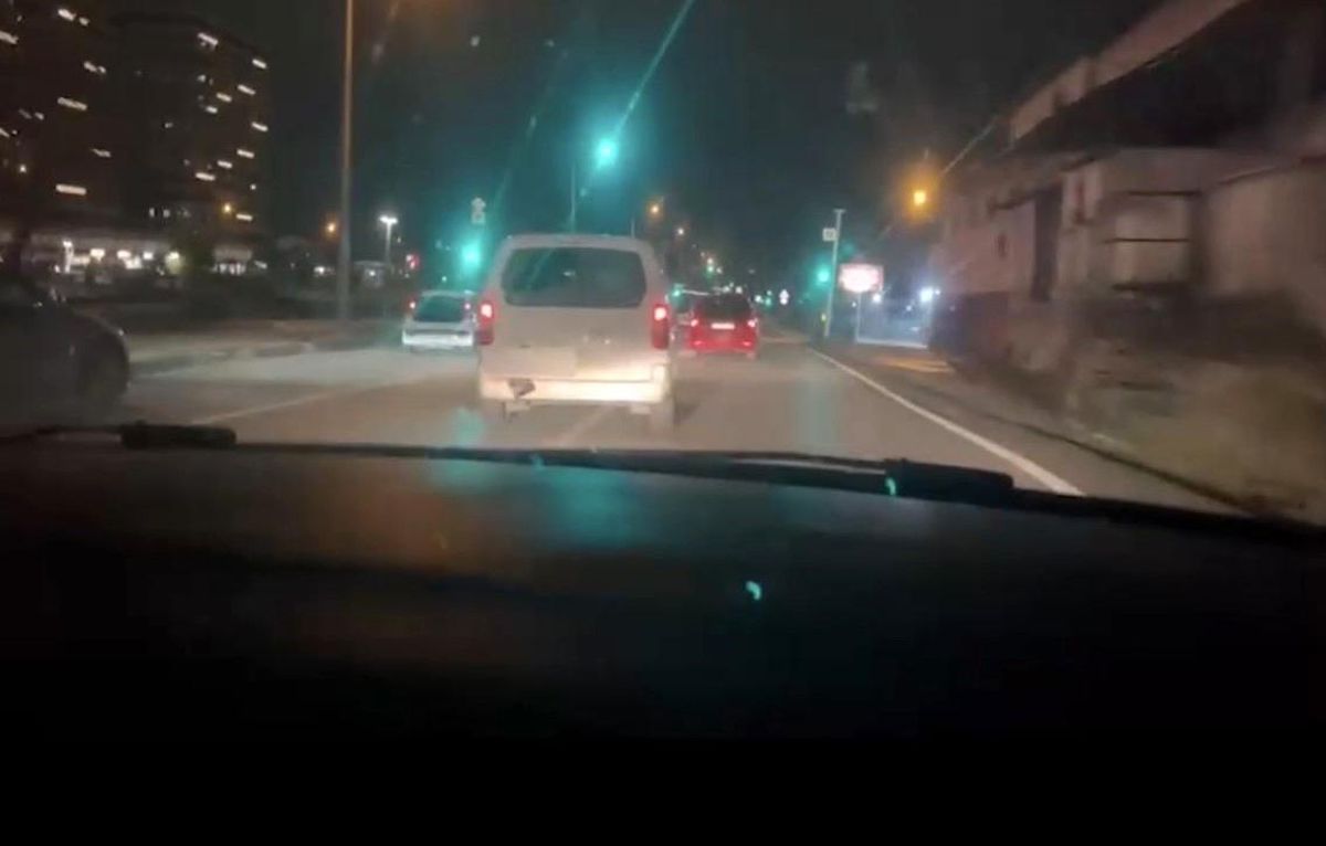 Bursa\'da Kargo Aracını Çalan İki Şüpheli Yakalandı