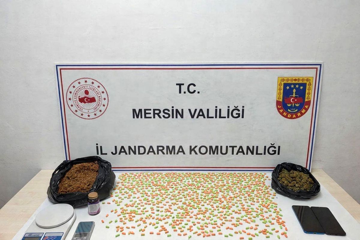 Mersin\'de Uyuşturucu Operasyonu: 2 Şüpheli Yakalandı