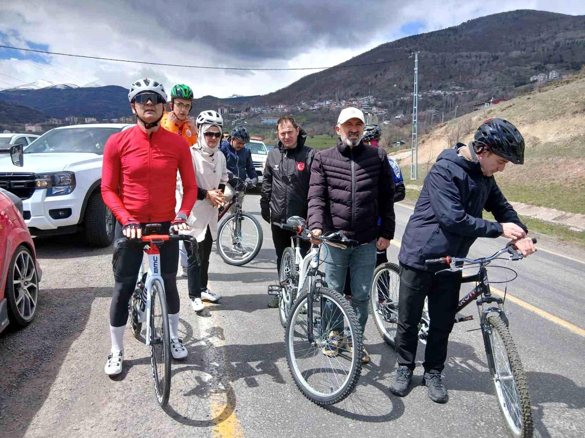 Ardahan\'da Bisiklet Turu Etkinliği