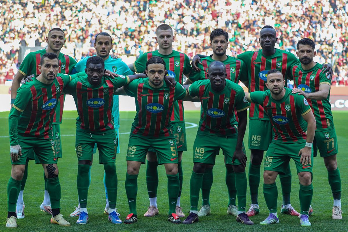 Şampiyonluk şarkıları söyleyen Amedspor, 90+4\'te yıkıldı