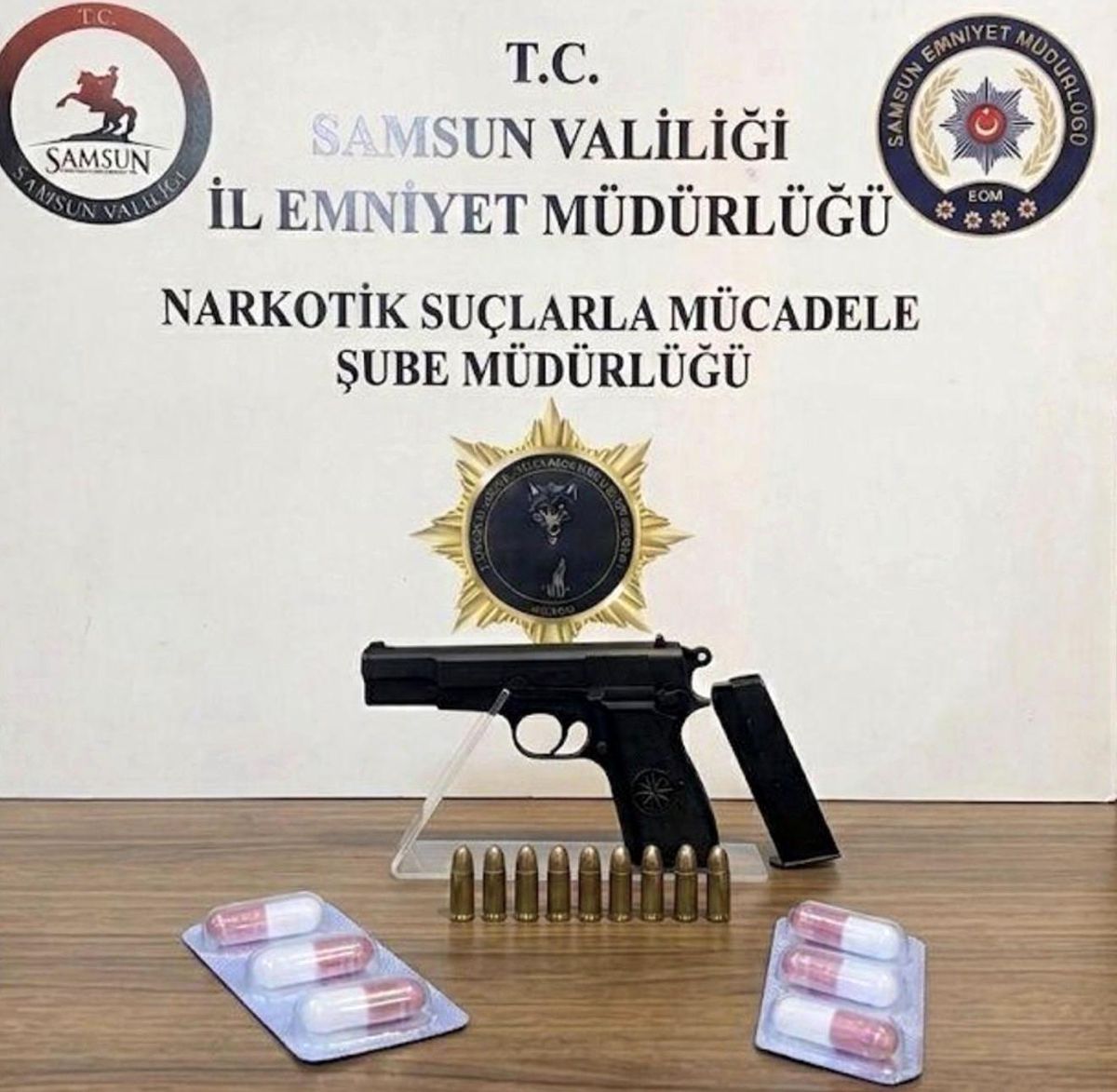 Samsun\'da Uyuşturucu Operasyonu: 8 Şüpheli Yakalandı