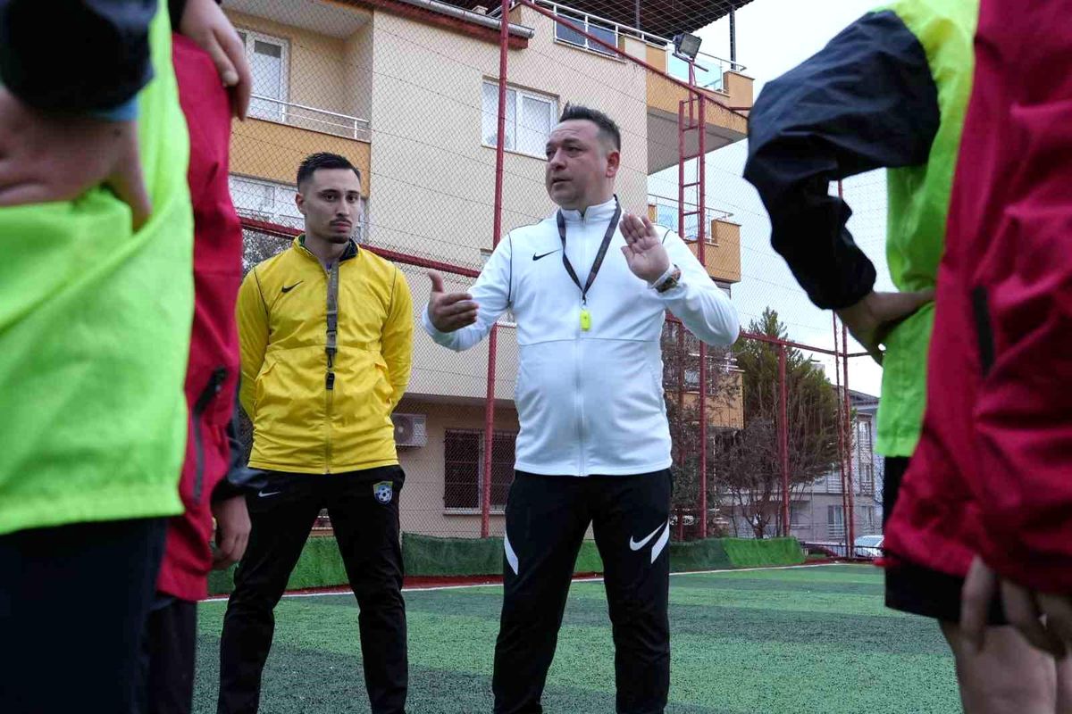 Hayalini Gerçekleştiren Antrenör