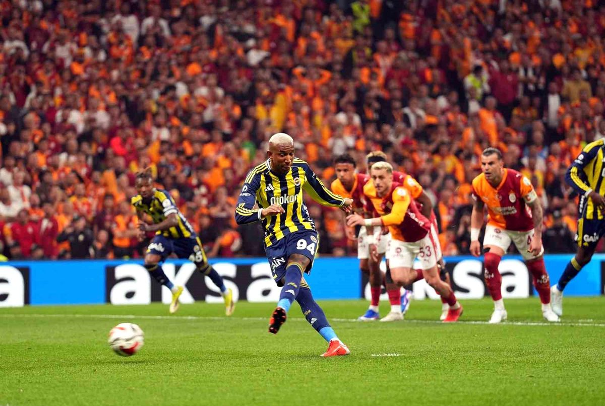 Talisca Penaltı Kaçırdı