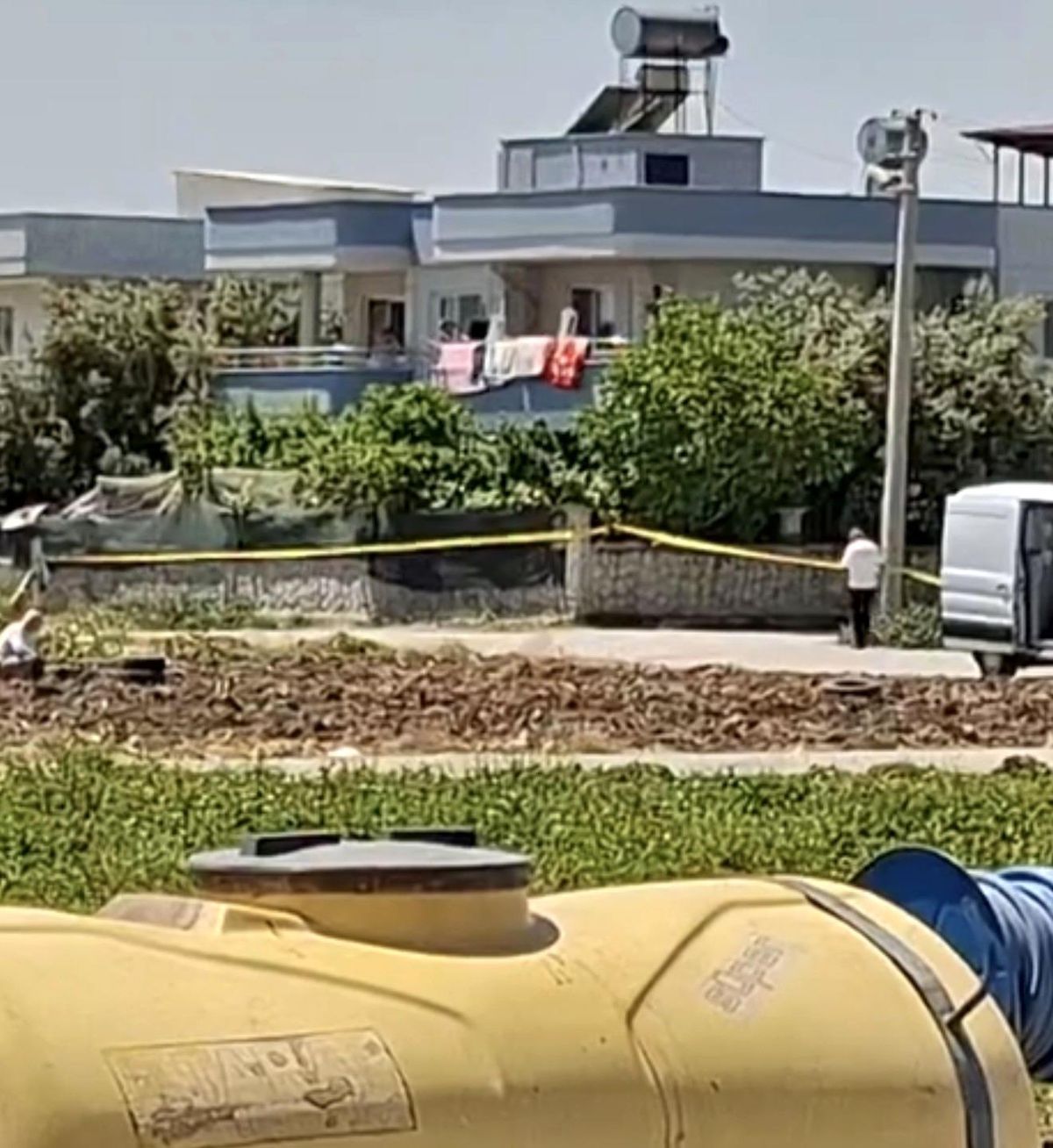Tarsus\'ta Sarımsak Tarlasında Bomba İhbarı