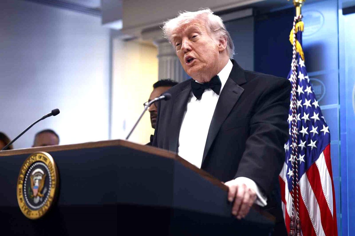 Trump\'tan İran ve Saldırı Açıklamaları