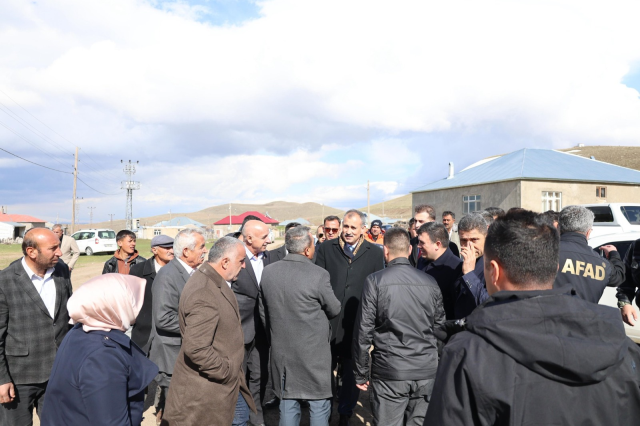 Vali Bozkurt deprem bölgesinde incelemelerde bulundu