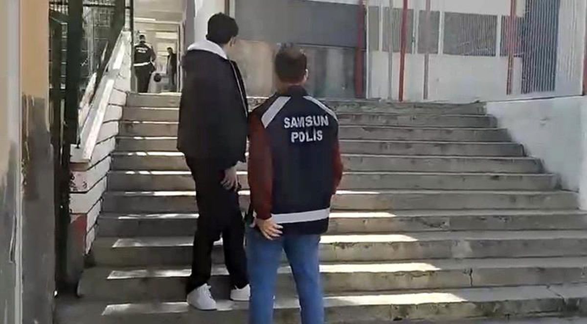 Polisten Son Anda Müdahale