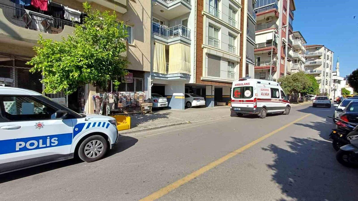 86 Yaşındaki Kadın Evinde Ölü Bulundu