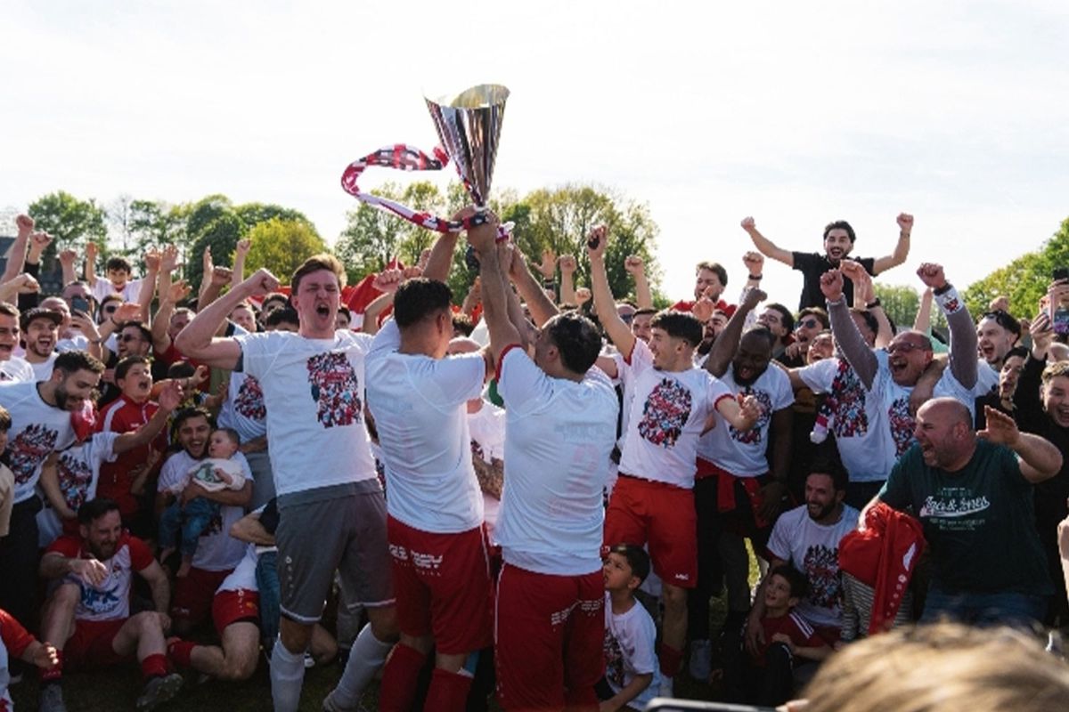 Belçika\'da ilk kez bir Türk takımı şampiyon oldu