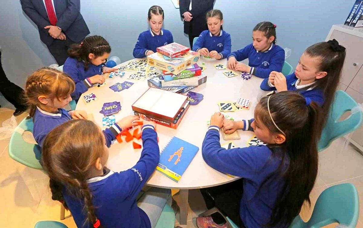 Canik\'te 27 akıl ve zeka sınıfı öğrencilerle buluştu