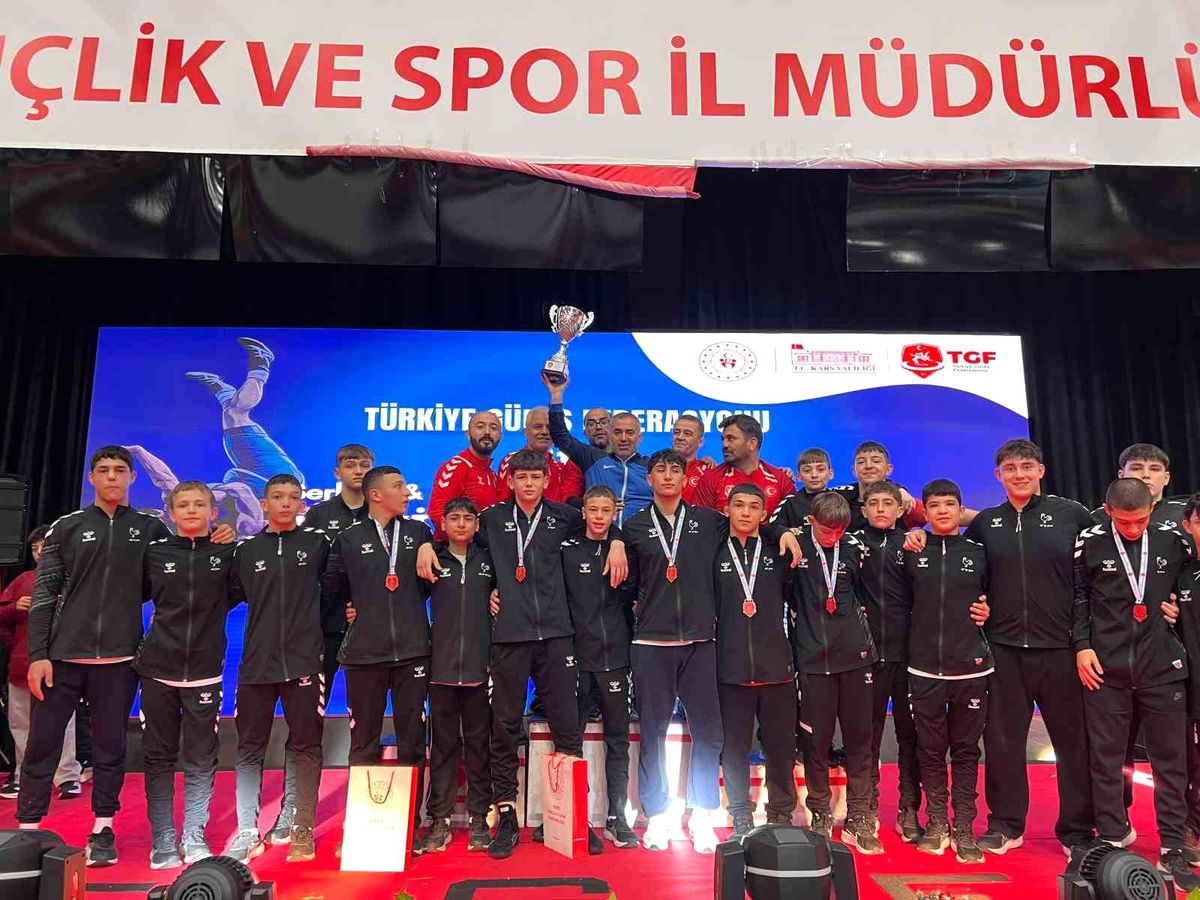 Denizli, Güreş Türkiye Şampiyonu Oldu