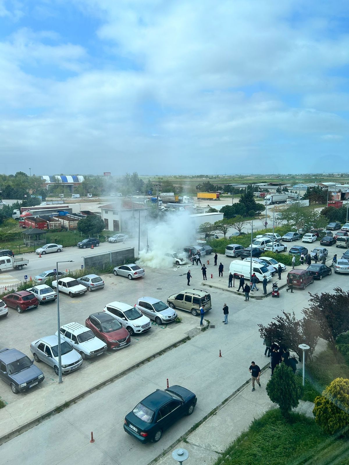 Karacabey\'de Otomobil Yangını