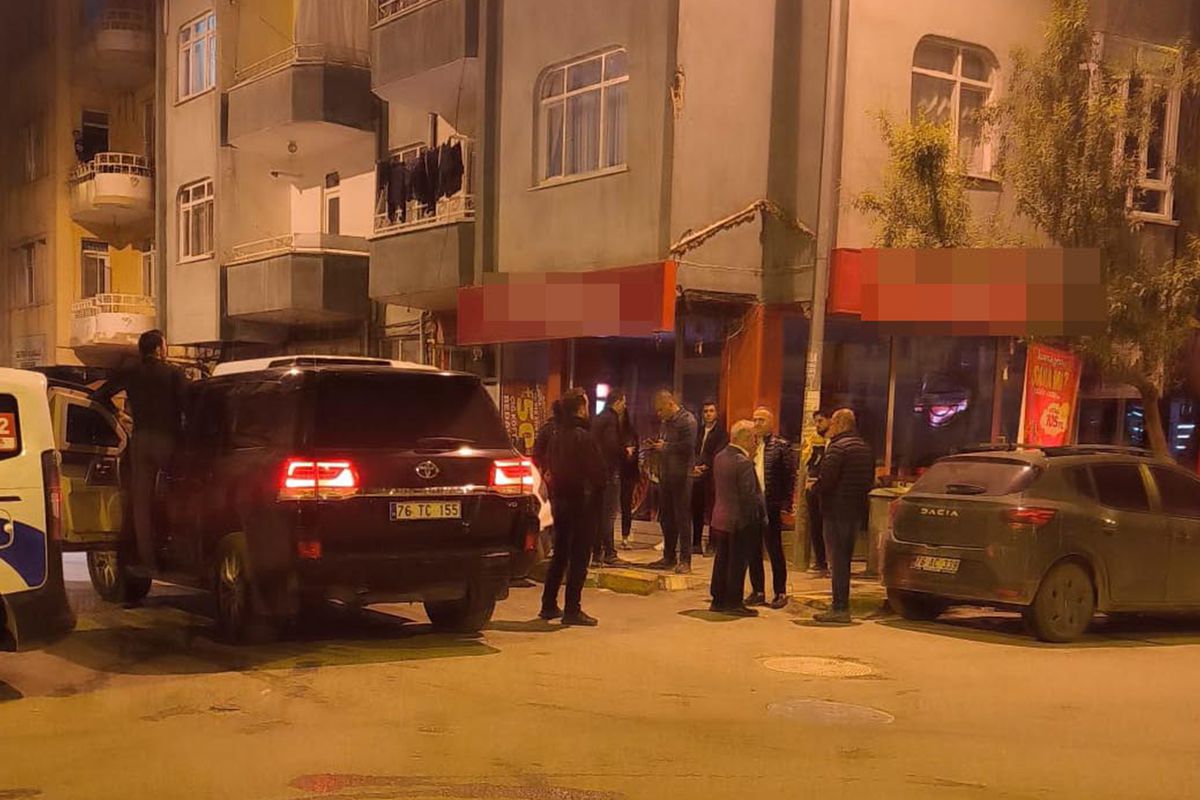 Iğdır\'da 2 kişi silahla vurulmuş halde evde ölü bulundu