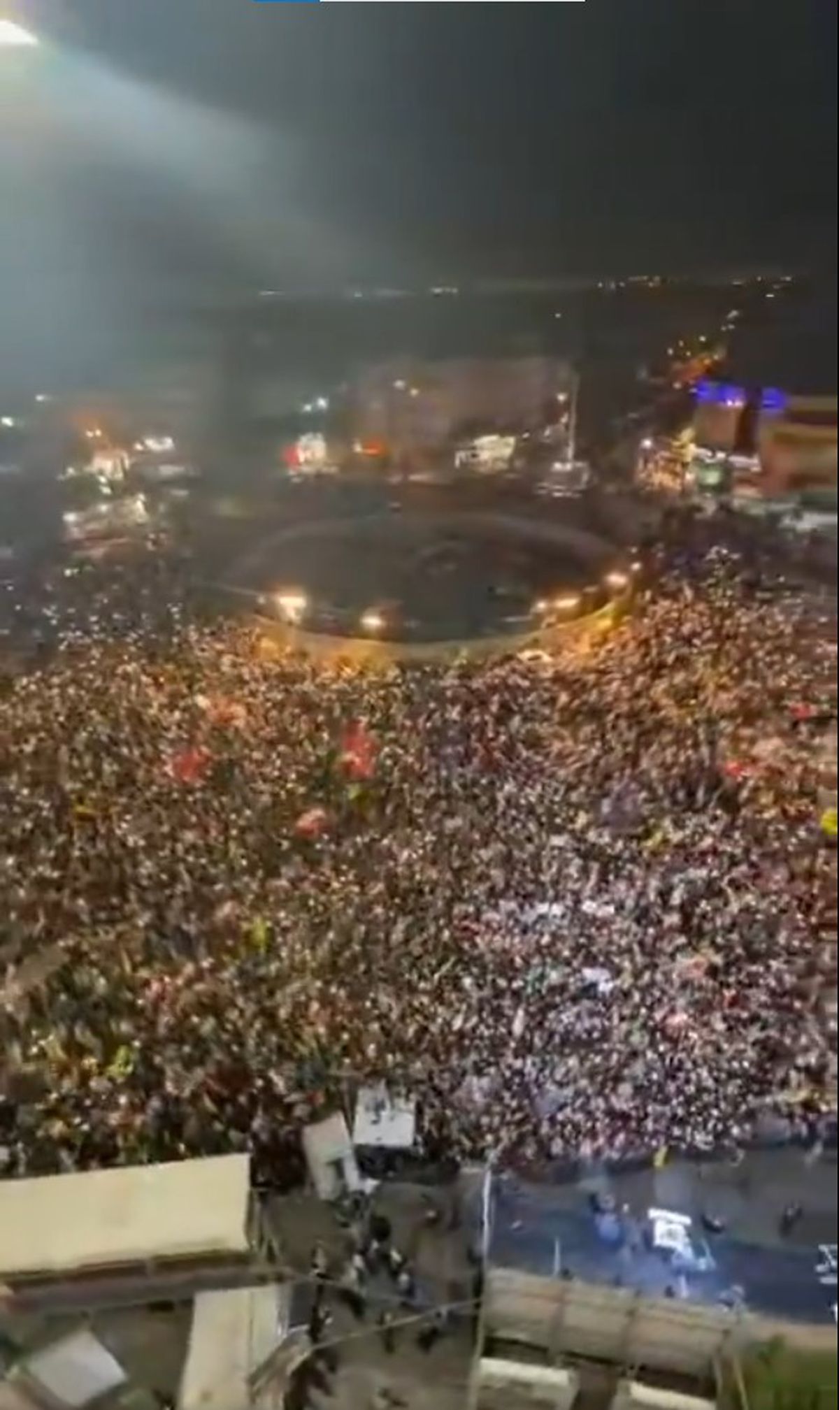 İran\'ın başkenti Tahran\'da bugüne kadarki en büyük gösteri