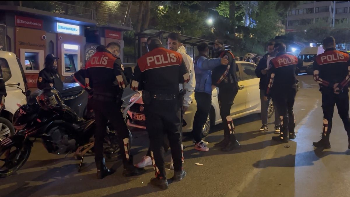 İstanbul\'da Huzur Denetimi: Uyuşturucu Ele Geçirildi