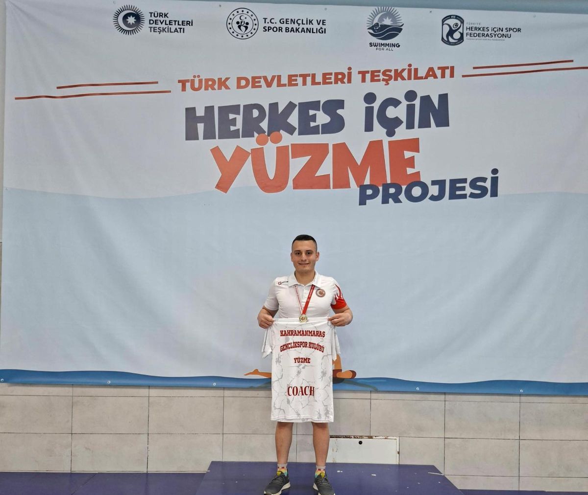 Kahramanmaraşlı yüzücü Doğukan Demir Türkiye şampiyonu oldu