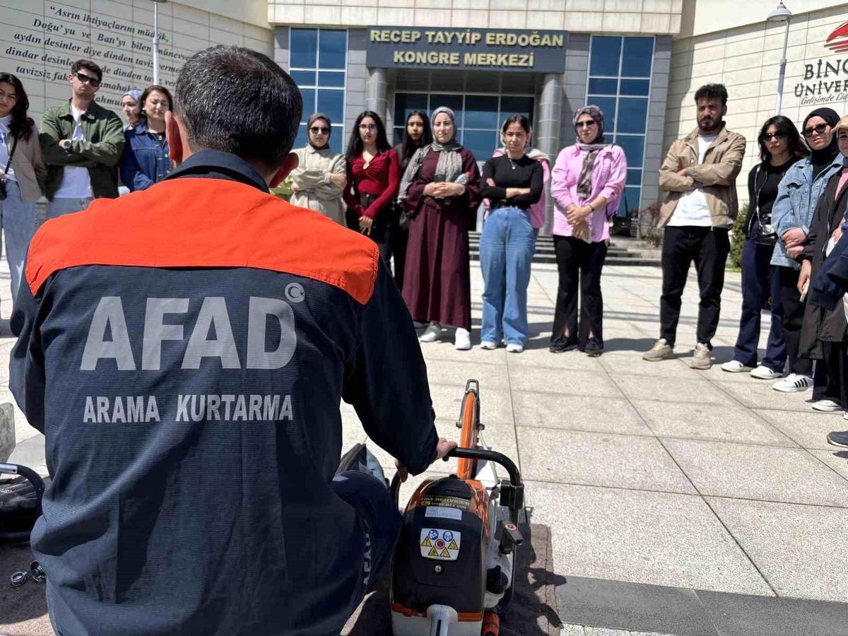 Bingöl\'de Öğrencilere AFAD Eğitimi