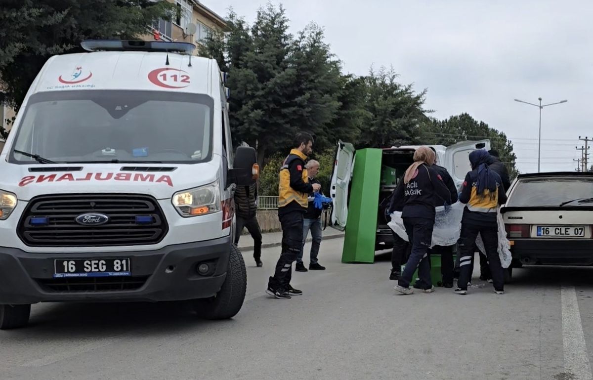 İnegöl\'de Otomobilde Ölüm