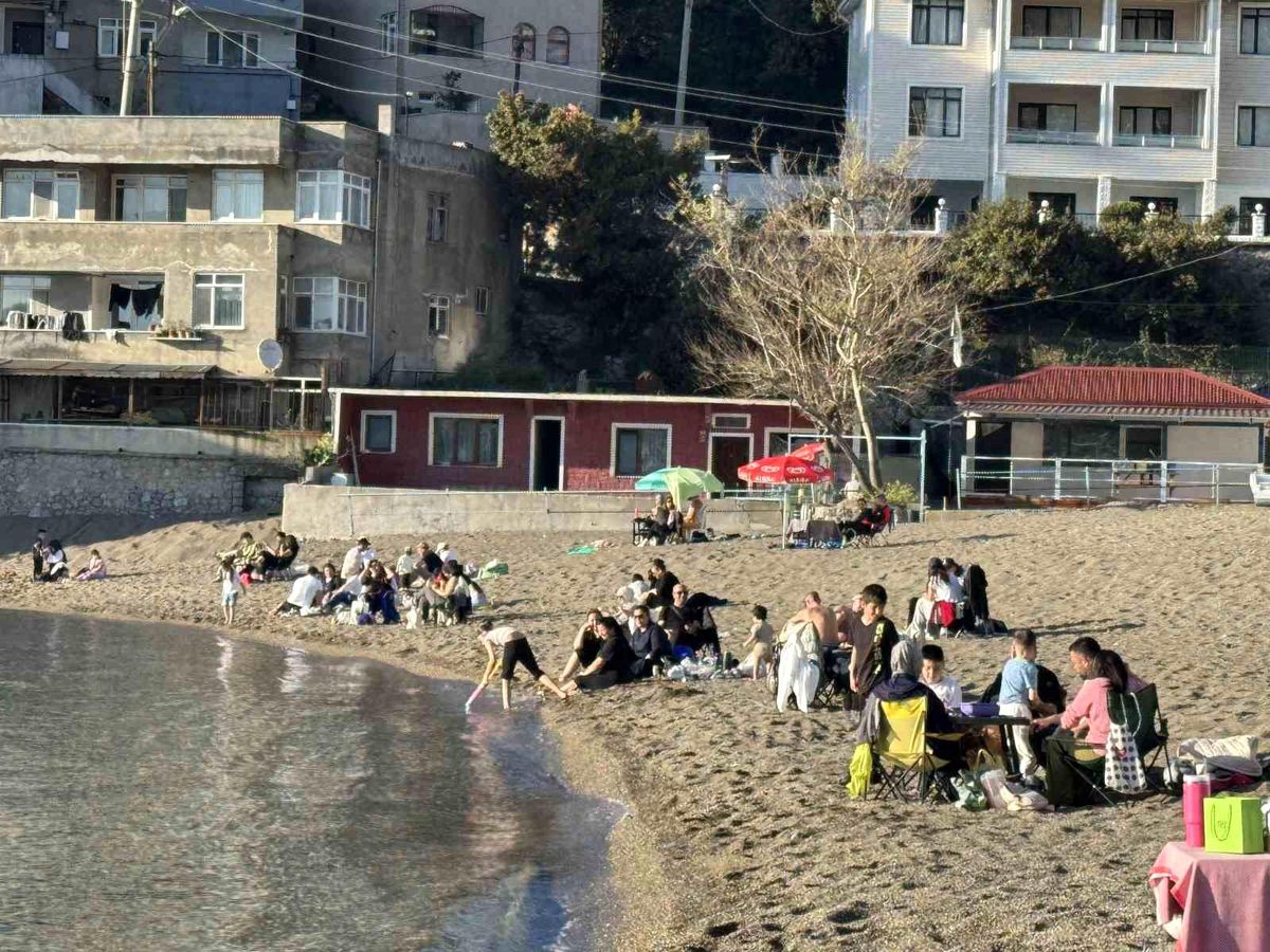 Zonguldak\'ta Sıcak Hava Sahilleri Doldurdu
