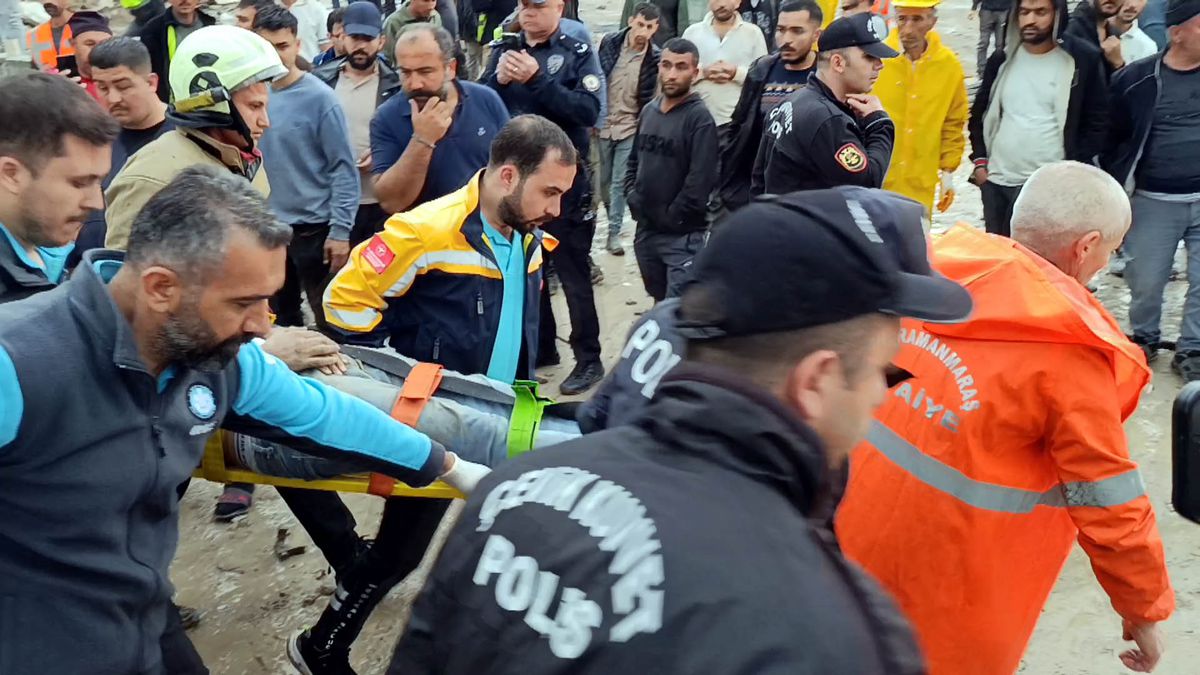 Kahramanmaraş\'ta Otopark Yıkımında İşçi Yaralandı