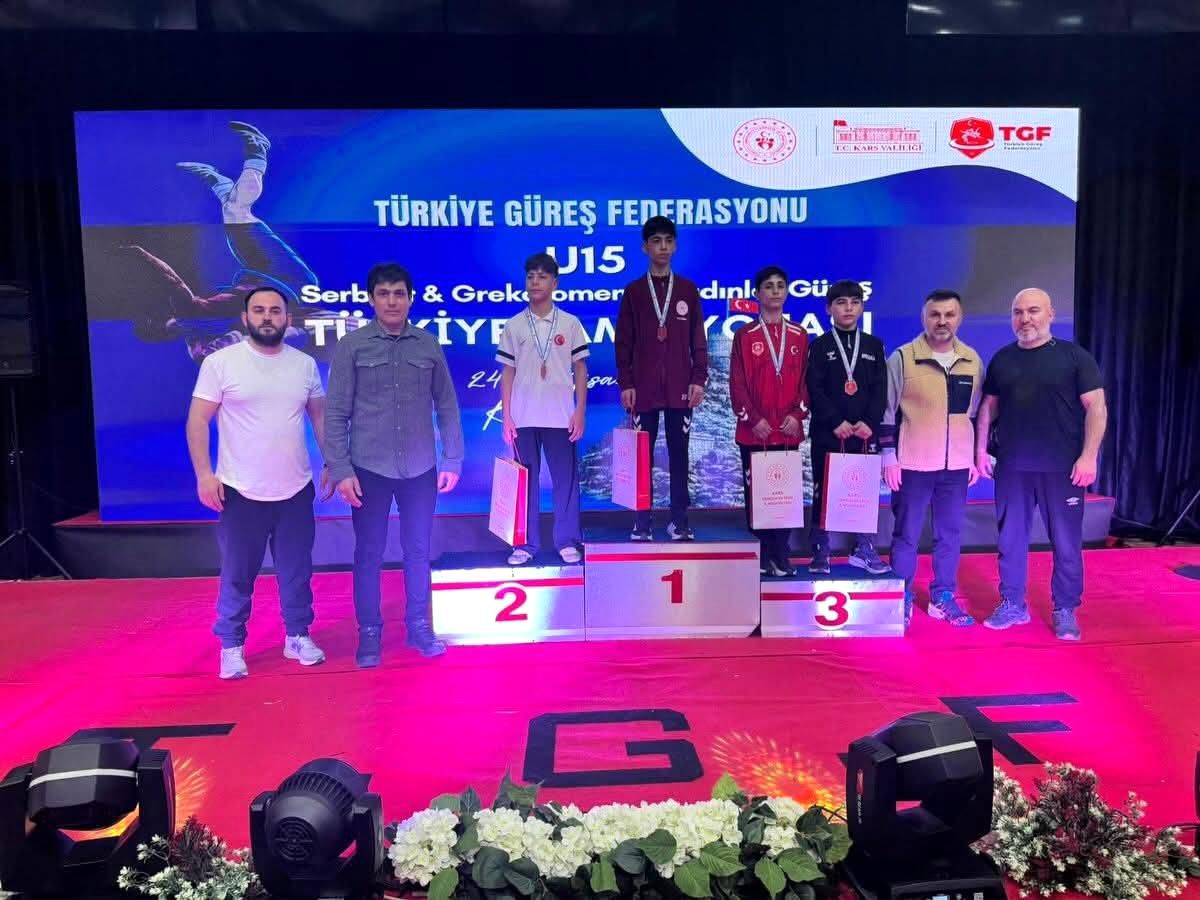 Yunusemreli güreşçi Kalay\'dan bronz madalya