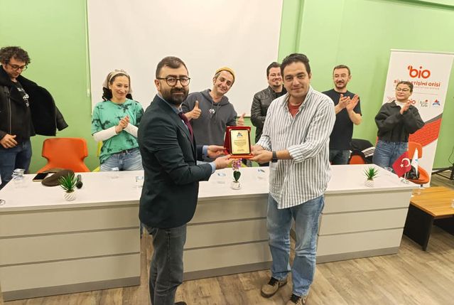 AİÇÜ’de bilim ve sanat buluştu