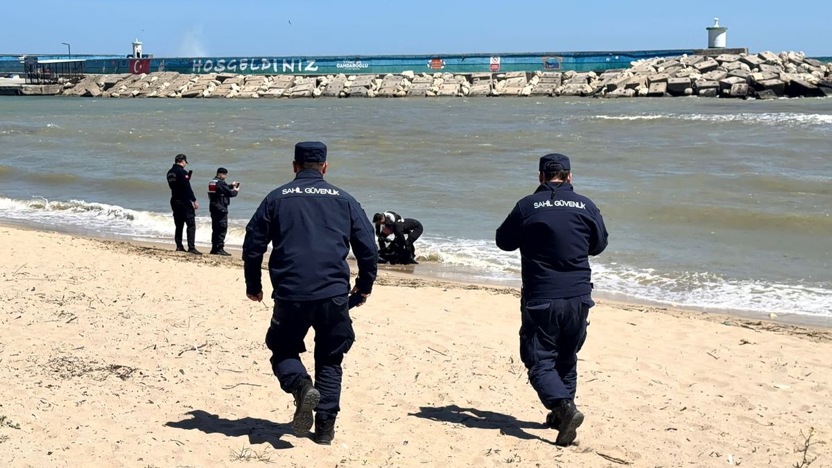 Arnavutköy\'de sahilde bulunan ceset; 40 gündür kayıp olarak aranıyormuş