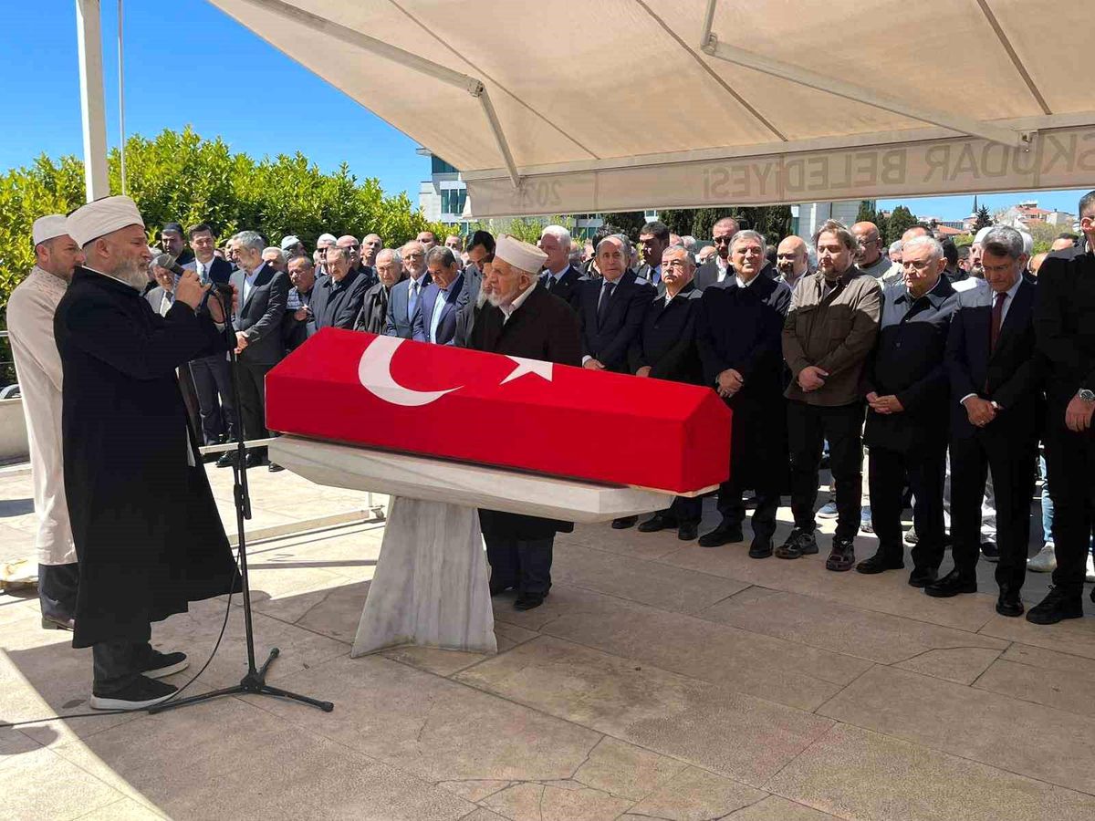 Eski Milletvekili Mehmet Mustafa Açıkalın son yolculuğuna uğurlandı