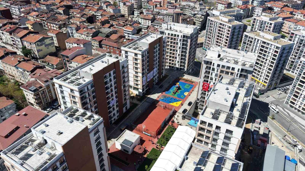 Gaziosmanpaşa\'da 863 konut hak sahiplerine teslim edildi