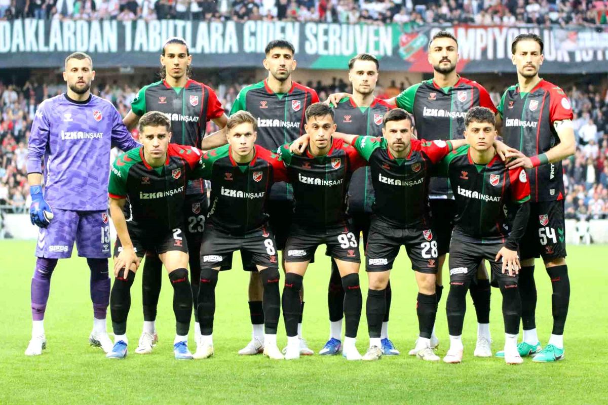 Karşıyaka, play-off'a veda etti