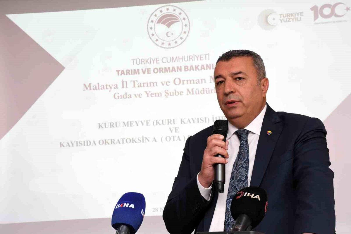 Kayısılarda Pestisit ve Okratoksin Sorunları Konuşuldu