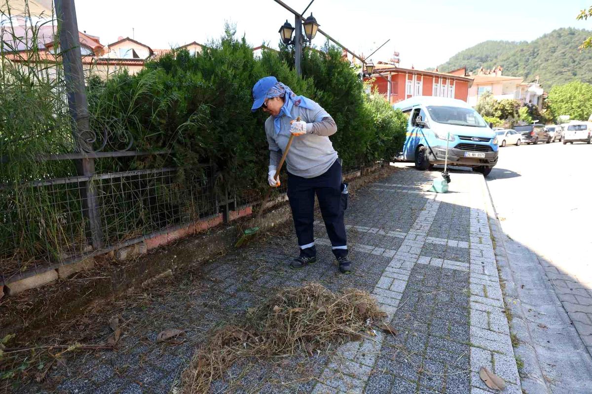 Marmaris\'te bahar temizliği başladı