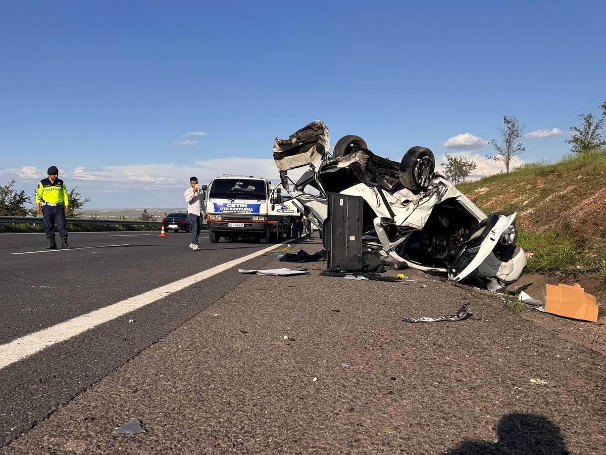 Şanlıurfa\'da trafik kazası: 3 ölü, 5 yaralı