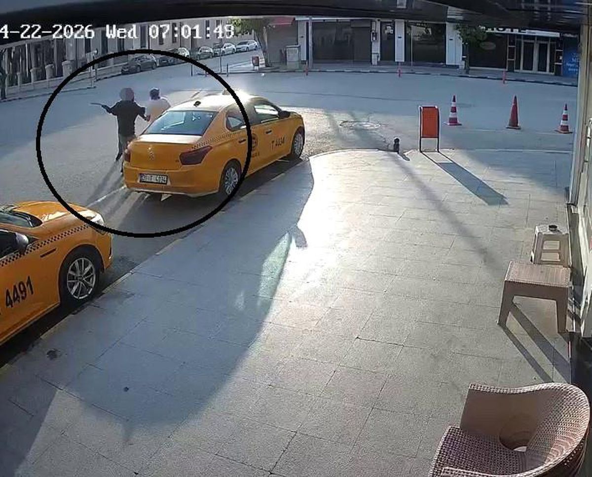 Hatay\'da Satırlı Saldırı: Taksici Kurtuldu