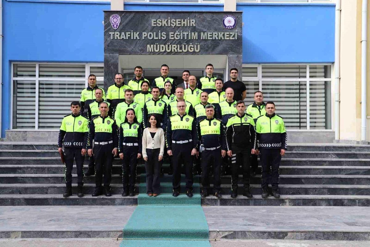 AÖF\'den Trafik Personeline Yapay Zeka Eğitimi