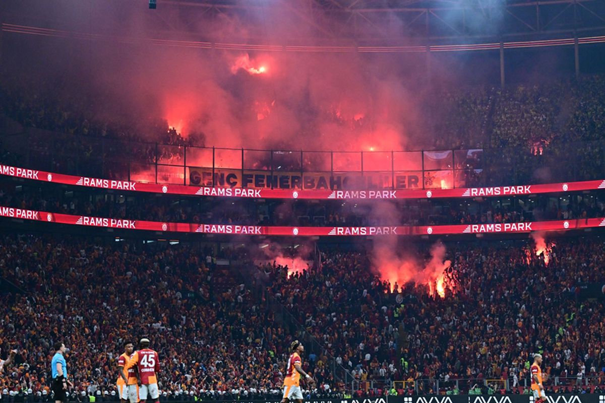 Yıldız isim gidiyor mu? Derbi sonrası Fenerbah&ccedil;e'de ilk ayrılık